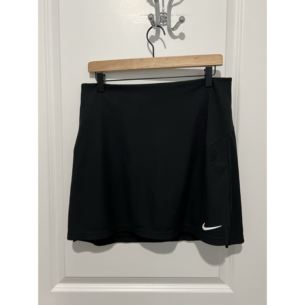 NikeCourt Dri-FIT Victory‎ Golf Skirt Women's Black Size Large Pattern Dots